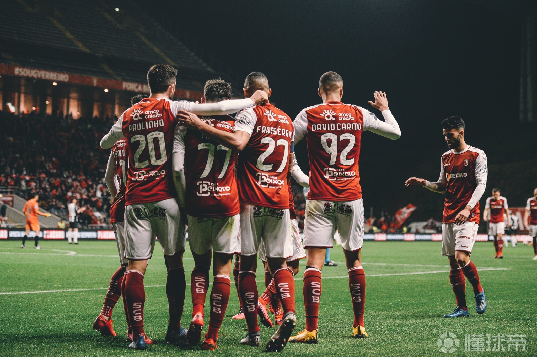 爱游戏官网入口 -阿斯顿维拉发布备战花絮；赛前复出首秀；葡超任务艰巨；赛程密集仍需轮换 