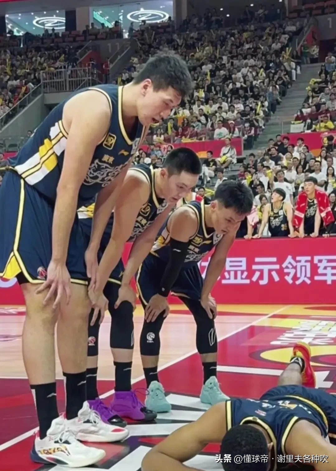 爱游戏在线入口 -社区盾冲刺阶段再迎强敌，广东宏远刷新队史纪录，主帅态度——气氛紧张，临场指挥获称赞的简单介绍